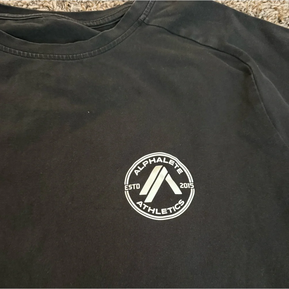 Alphalete Long Sleeve Athletic Tee - Picture 4 of 4